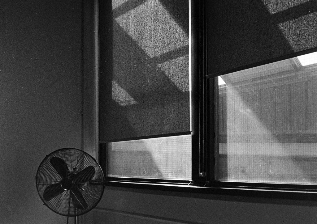 Cheap Ways to Keep Your House Cool in a UK Heatwave (No Air Con&nbsp;Needed)